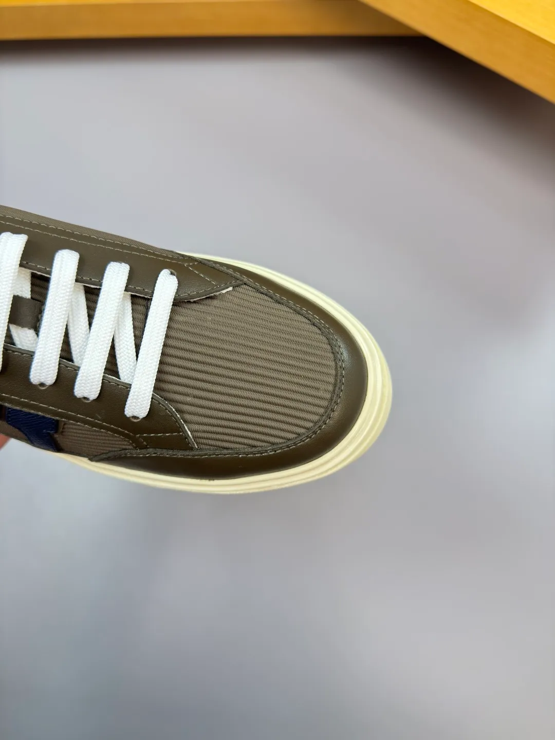 Men's men's shoes 💰420 [New style] 🏃‍♂️🏃‍♂️[ Ferragamo] Ferragamo - High-end quality original order·Casual sports shoes - Upper: 🔝Nappa calfskin, suede calfskin, shoe body. Sewing brand totem, tongue air pressure brand logo - Inner: water-dyed cowhide - Outsole: ultra-light TPU foam rubber; molded outsole -Ultra-high quality control and fine workmanship: outstanding (high-end, extravagance, grade) -Size: 38-45 (46, can be customized)